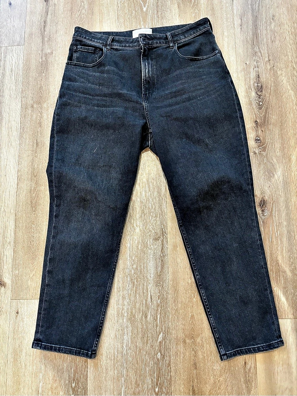 Everlane The Curvy Cheeky Jean Black Jeans